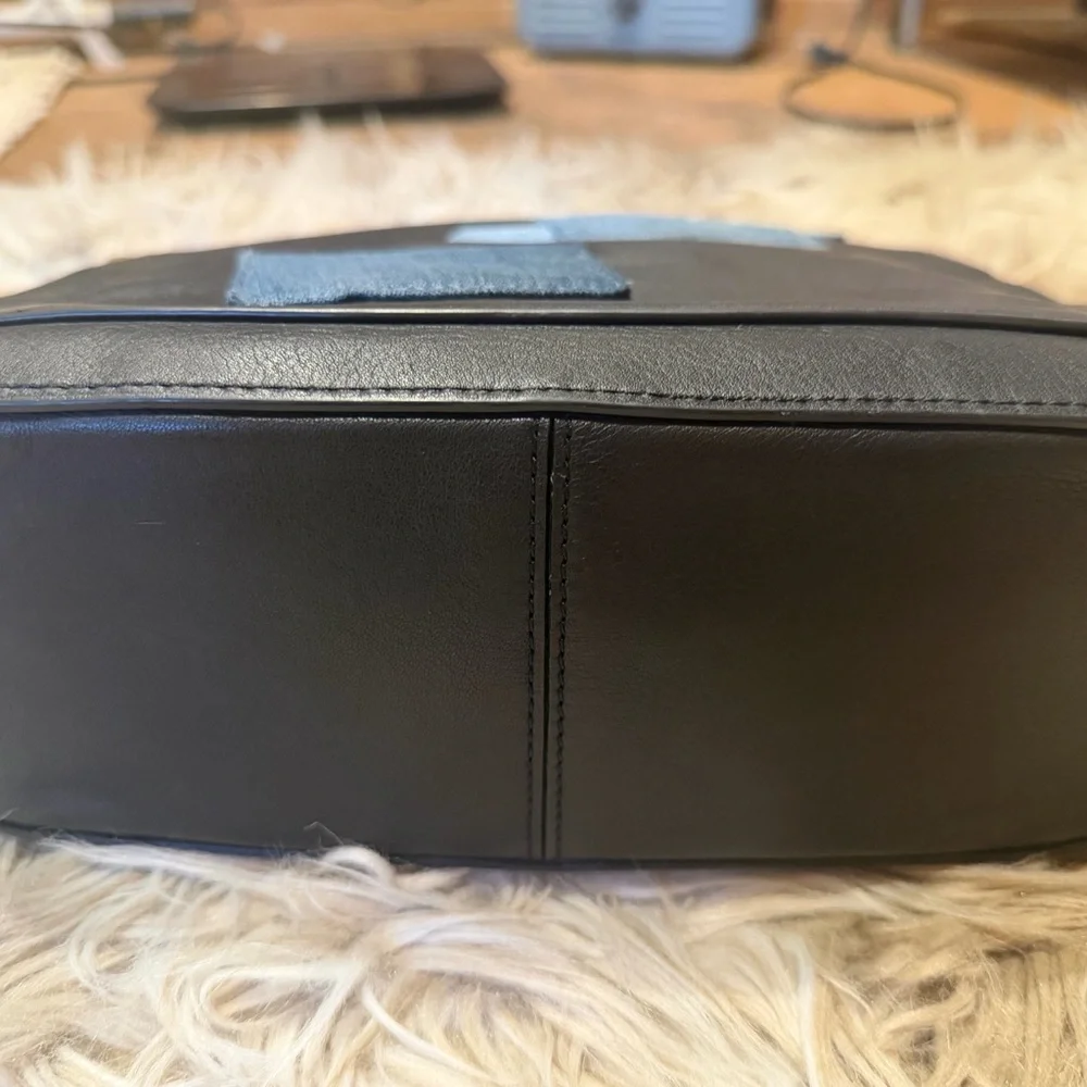 Coach Upcrafted Signature Chain Hobo - Picture 4 of 5